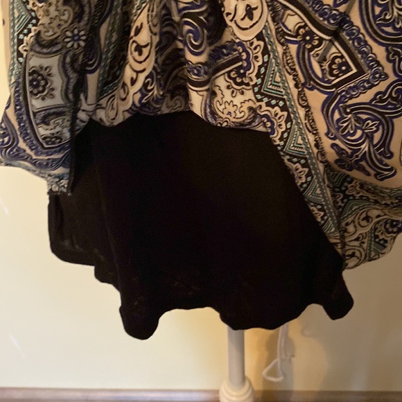 Lavish top - Picture 5 of 13